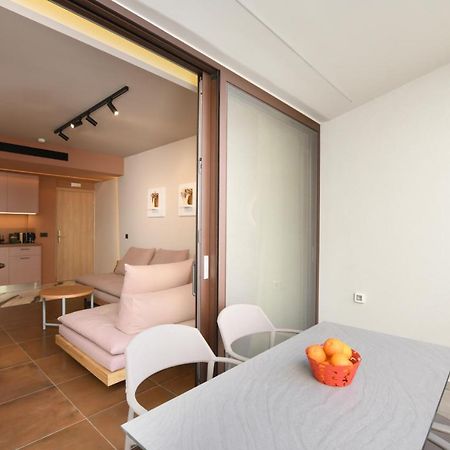 Pavo Art Hotel Ираклио Екстериор снимка