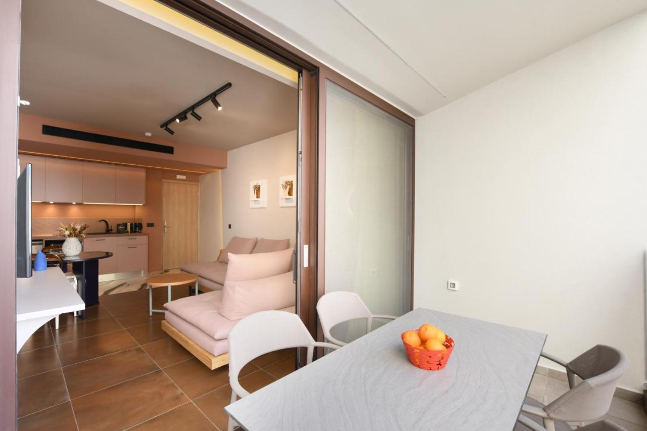 Pavo Art Hotel Ираклио Екстериор снимка